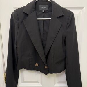 NWOT Love Tree Black Cropped Blazer with Notched Lapels-